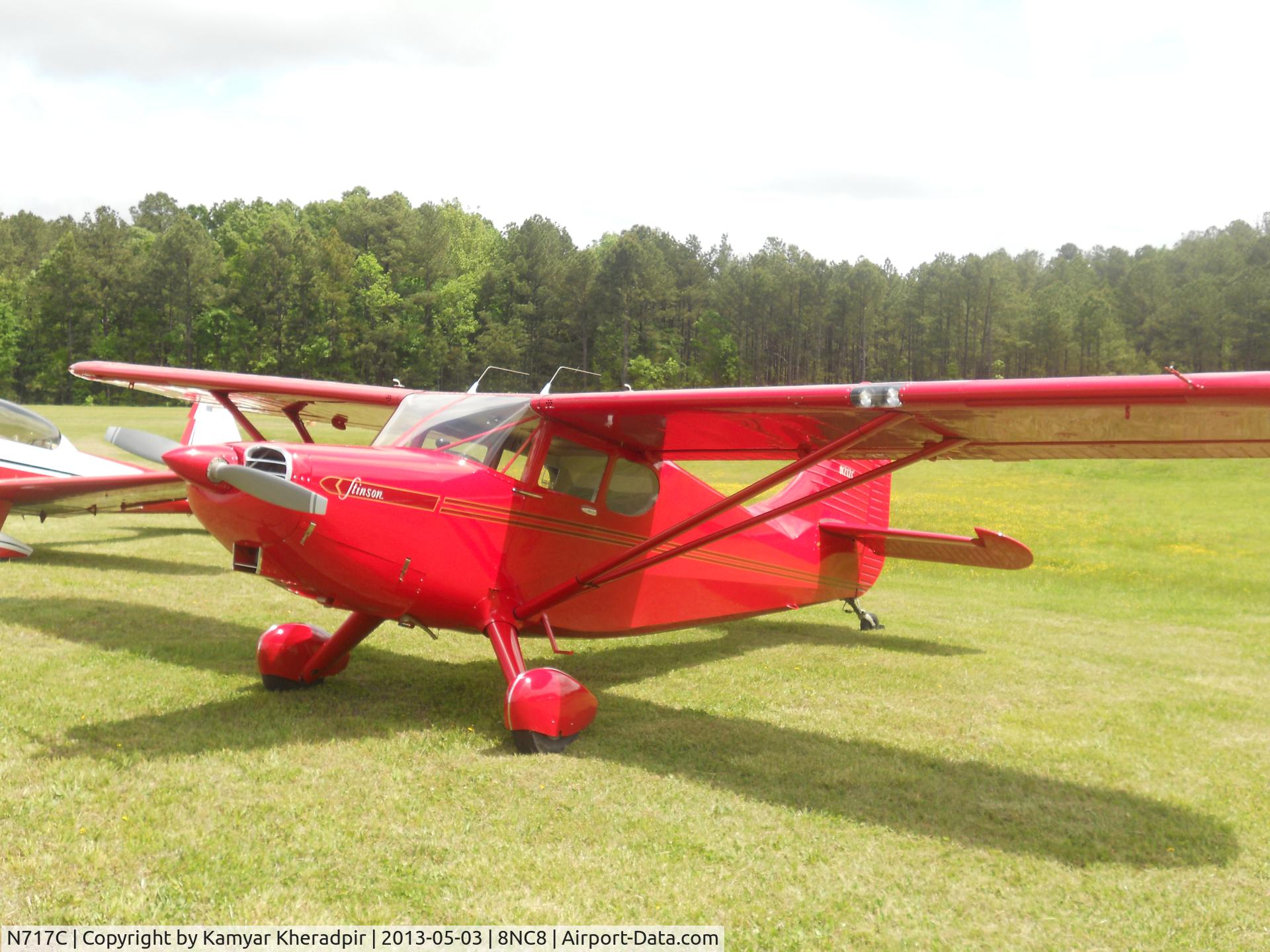 N717C, 1947 Stinson 108-3 Voyager C/N 108-3717, Visiting Durham NC