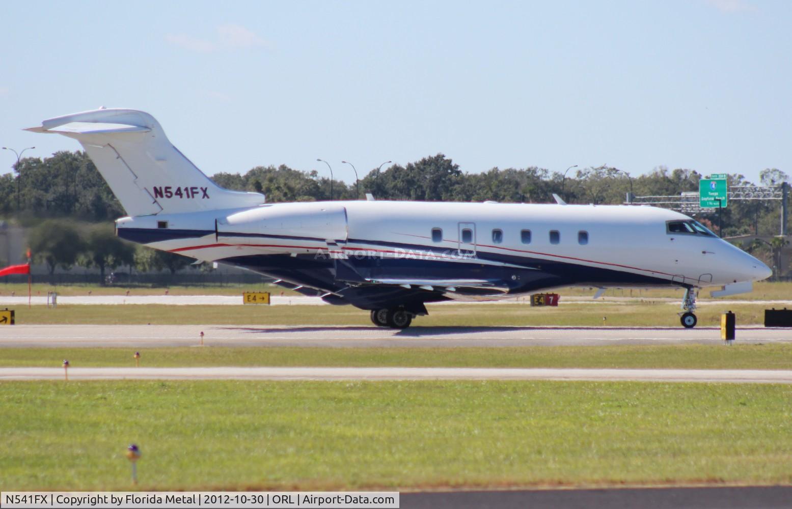 N541FX, 2008 Bombardier Challenger 300 (BD-100-1A10) C/N 20211, Flexjet Challenger 300