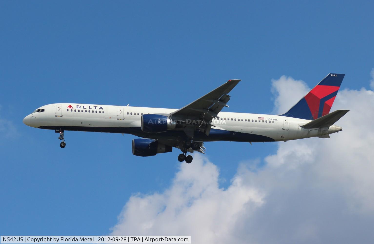 N542US, 1996 Boeing 757-251 C/N 26489, Delta 757