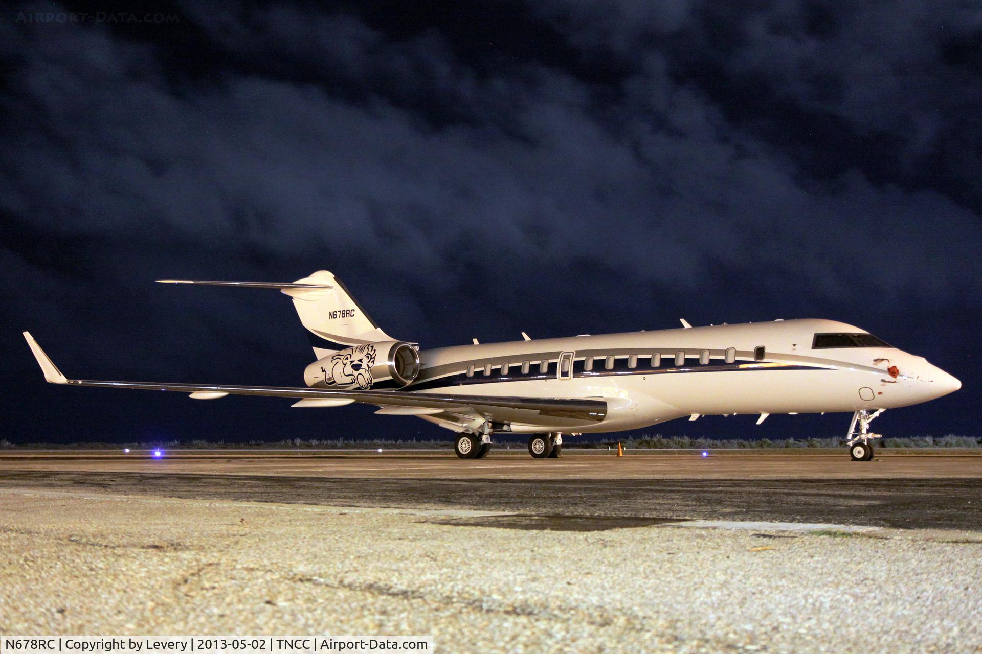 N678RC, Bombardier BD-700-1A11 Global 5000 C/N 9454, Night shot!!