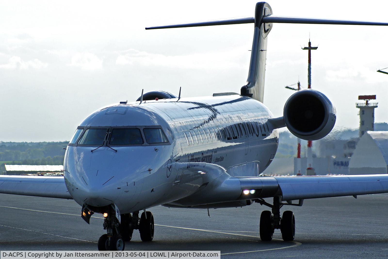 D-ACPS, 2003 Canadair CRJ-700 (CL-600-2C10) Regional Jet C/N 10100, d-acps @ lowl