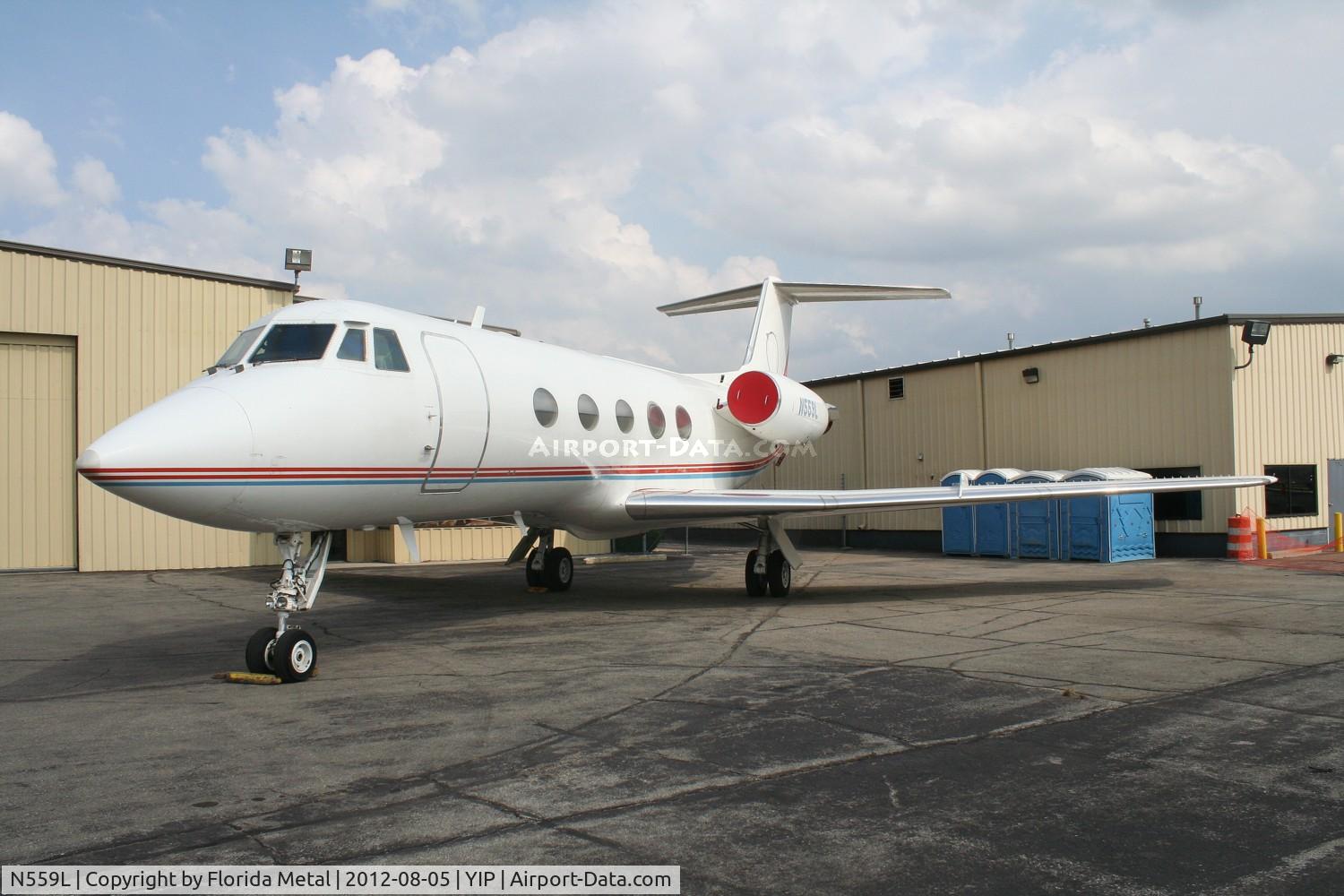 N559L, 1984 Grumman G-1159 Gulfstream II C/N 152, Little Caesars G-II