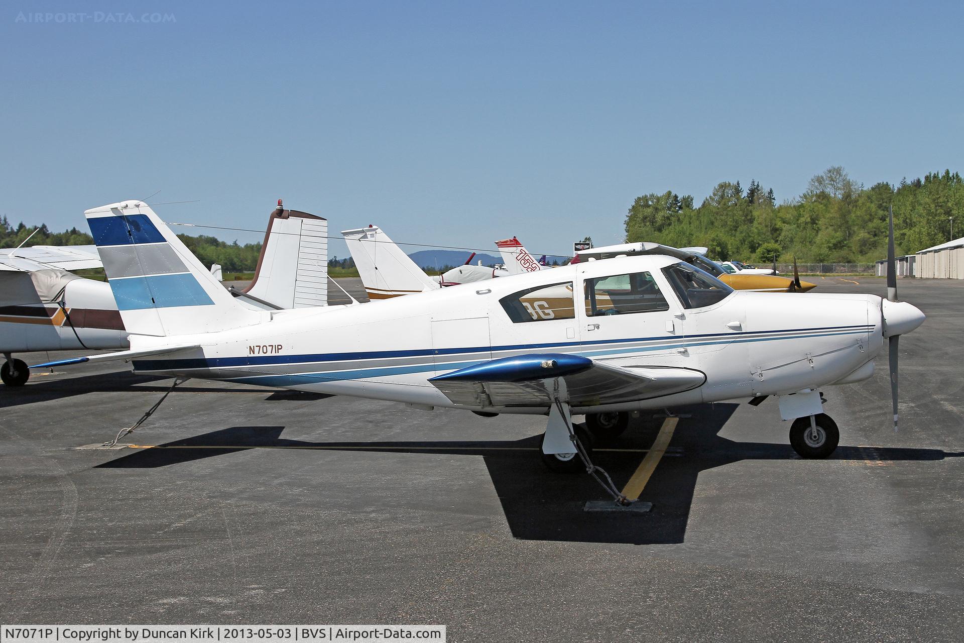 N7071P, 1960 Piper PA-24-250 Comanche C/N 24-2223, Spotted at Skagit County