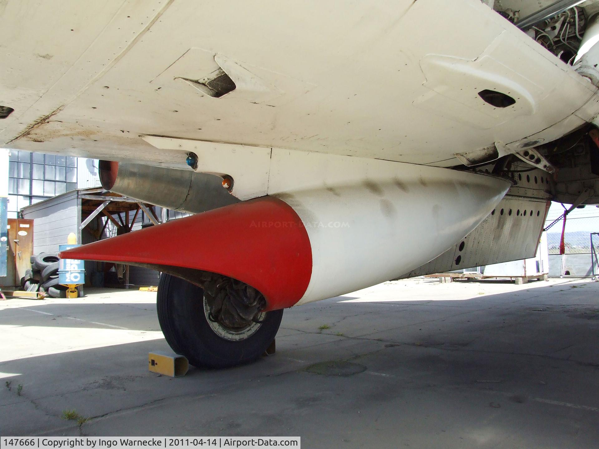 147666, Douglas KA-3B Skywarrior C/N 12430, Douglas KA-3B Skywarrior at the Oakland Aviation Museum, Oakland CA