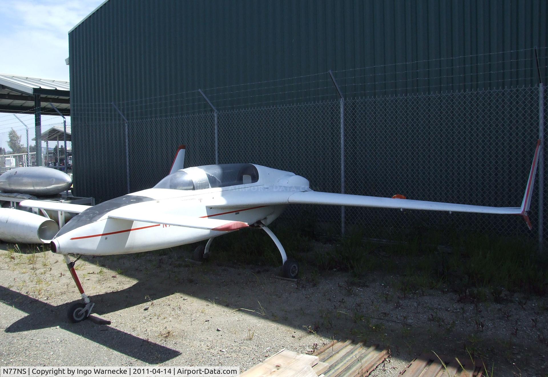 N77NS, 1980 Rutan VariEze C/N 592, Rutan (N S Spitzer) VariEze at the Oakland Aviation Museum, Oakland CA