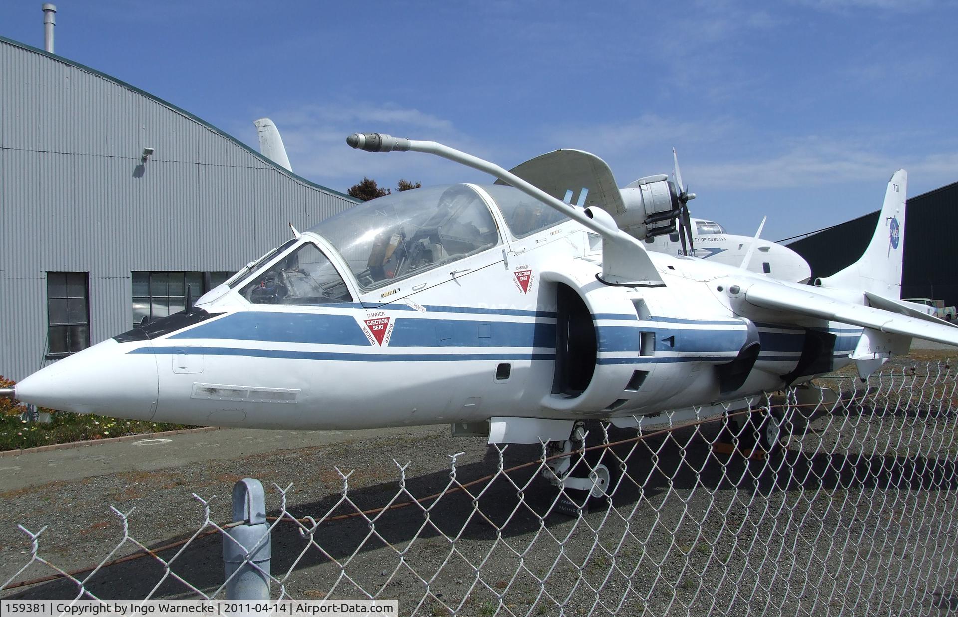 159381, Hawker Siddeley TAV-8A Harrier C/N 212021, Hawker Siddeley (MDD) TAV-8A Harrier at the Oakland Aviation Museum, Oakland CA