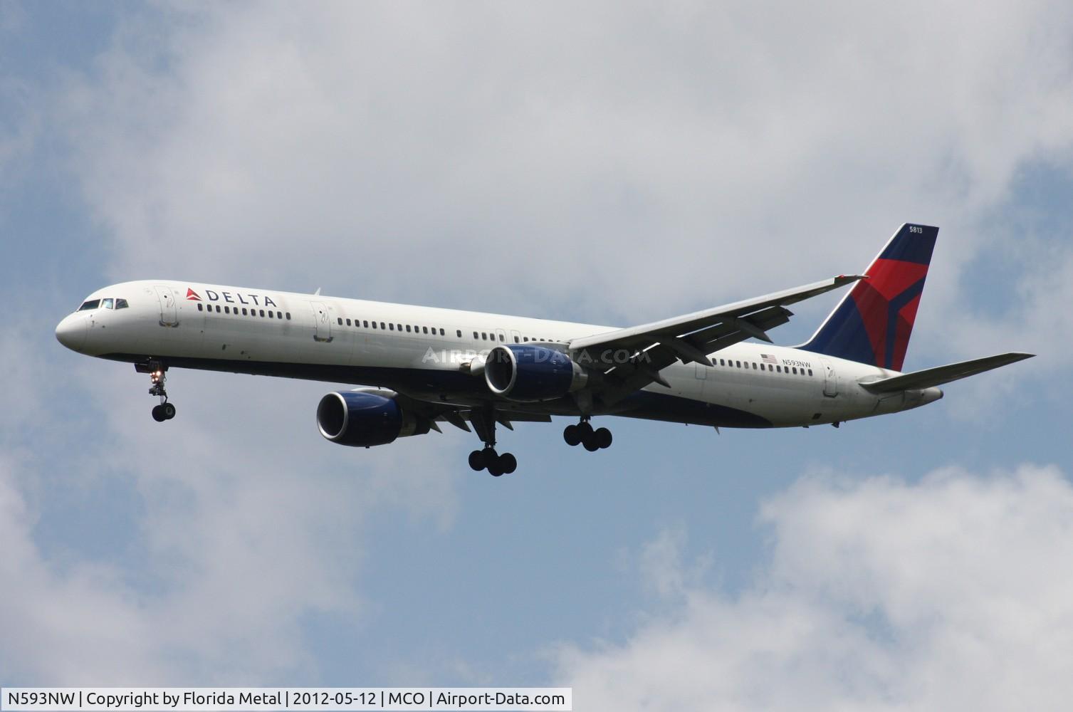 N593NW, 2003 Boeing 757-351 C/N 32993, Delta 757-300