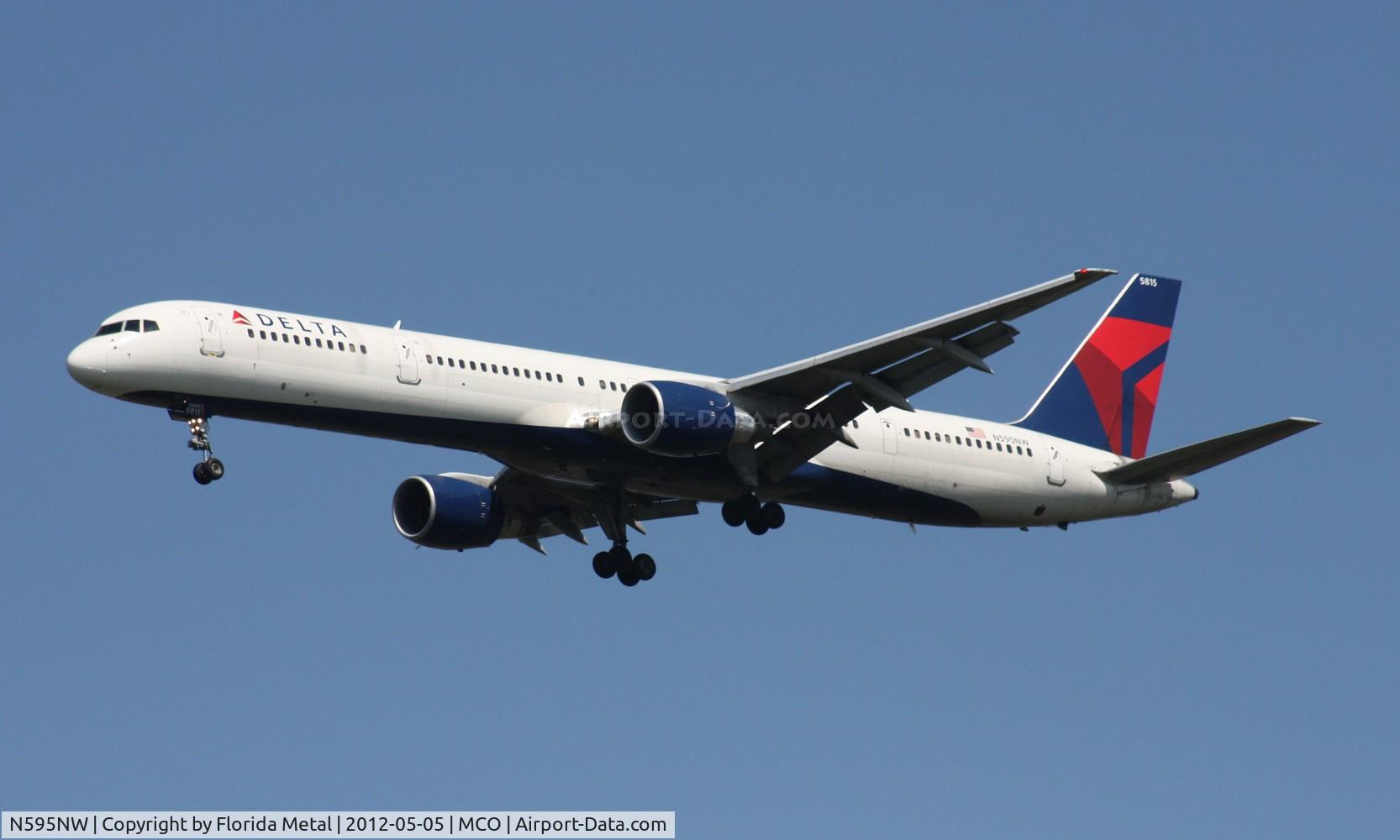 N595NW, 2003 Boeing 757-351 C/N 32995, Delta 757-300