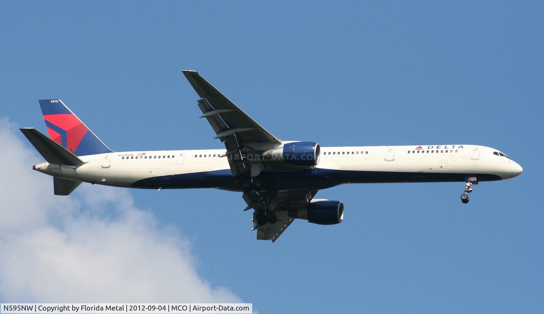 N595NW, 2003 Boeing 757-351 C/N 32995, Delta 757-300