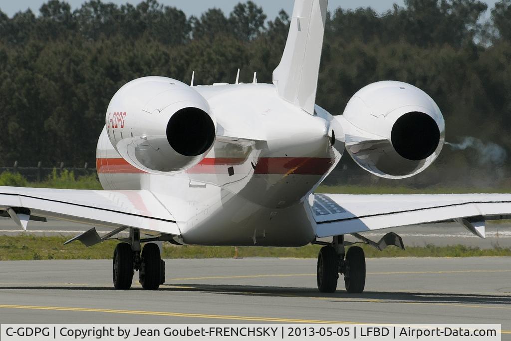 C-GDPG, 2005 Bombardier BD-700-1A11 Global 5000 C/N 9178, CANADIAN EXECAIRE runway 05
