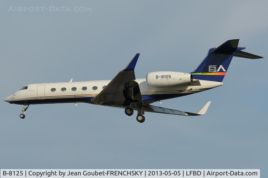 B-8125, Gulfstream Aerospace GV-SP (G550) C/N 5276, CBJ261 from PEK landing 05