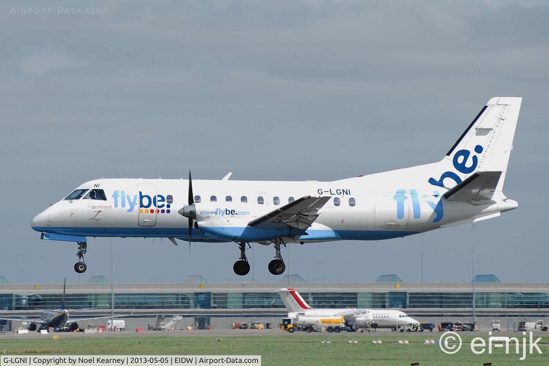 G-LGNI, 1989 Saab 340B C/N 340B-160, Landing Rwy 28 at Dublin Airport.