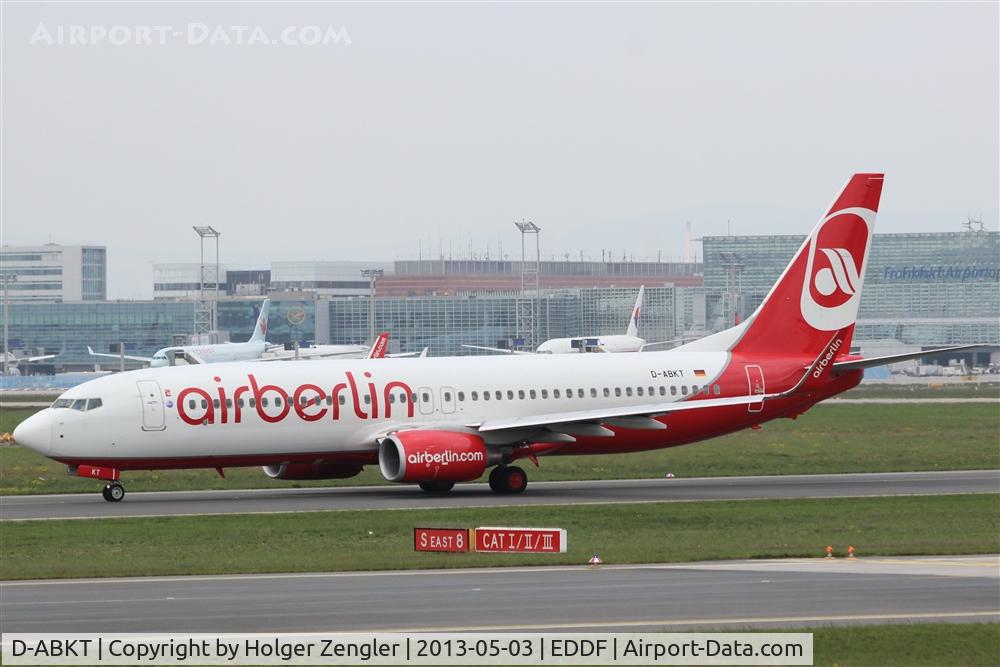 D-ABKT, 2011 Boeing 737-86J C/N 36881, On taxi to rwy 18...