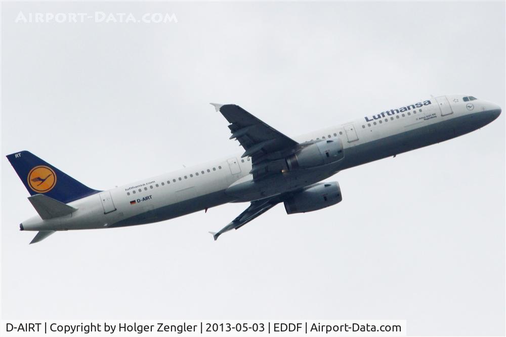 D-AIRT, 1997 Airbus A321-131 C/N 0652, Leaving FRA and straight direction is BUD.....