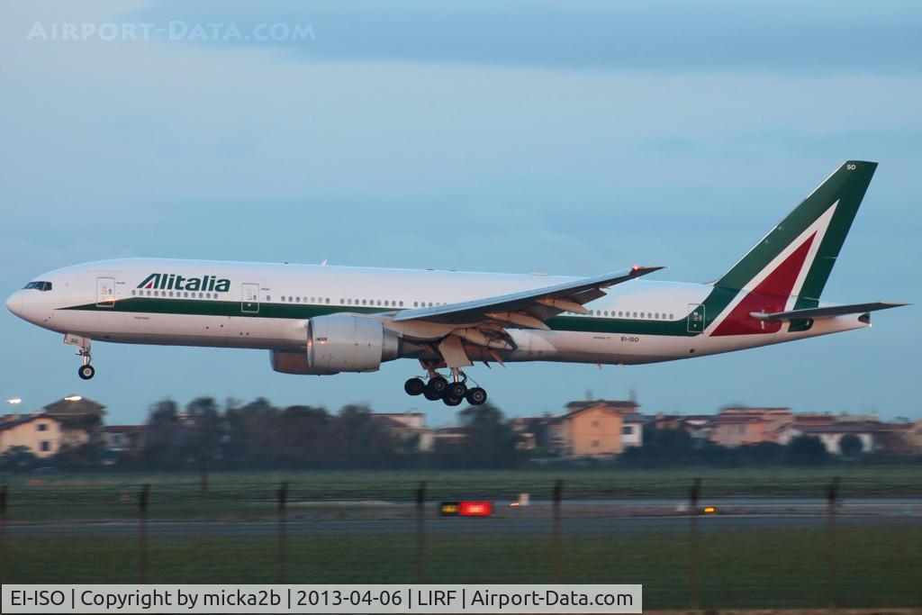 EI-ISO, 2002 Boeing 777-243/ER C/N 32857, Landing