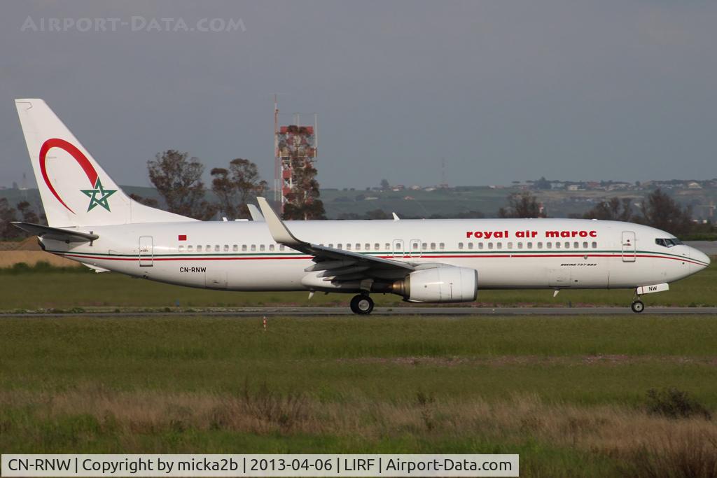 CN-RNW, 2002 Boeing 737-8B6 C/N 33057, Taxiing. Scrapped in april 2023.