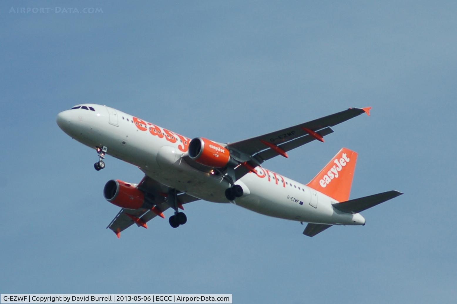 G-EZWF, 2012 Airbus A320-214 C/N 5319, Easyjet Airbus A320-214 on approach to Manchester Airport.