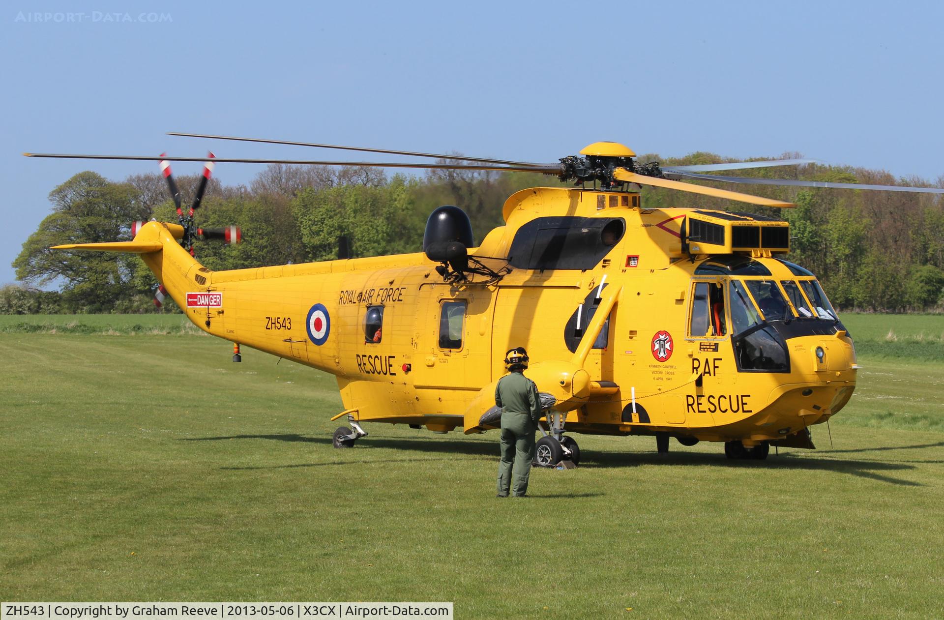 ZH543, Westland Sea King HAR.3A C/N WA1009, With rotors turning at Northrepps.