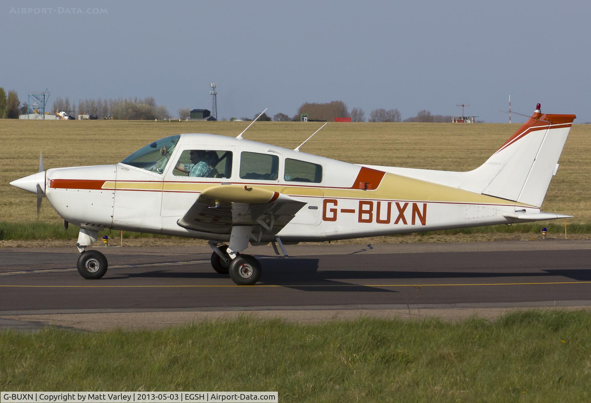 G-BUXN, 1976 Beech C23 Sundowner 180 Sundowner 180 C/N M-1752, Arriving at SaxonAir.