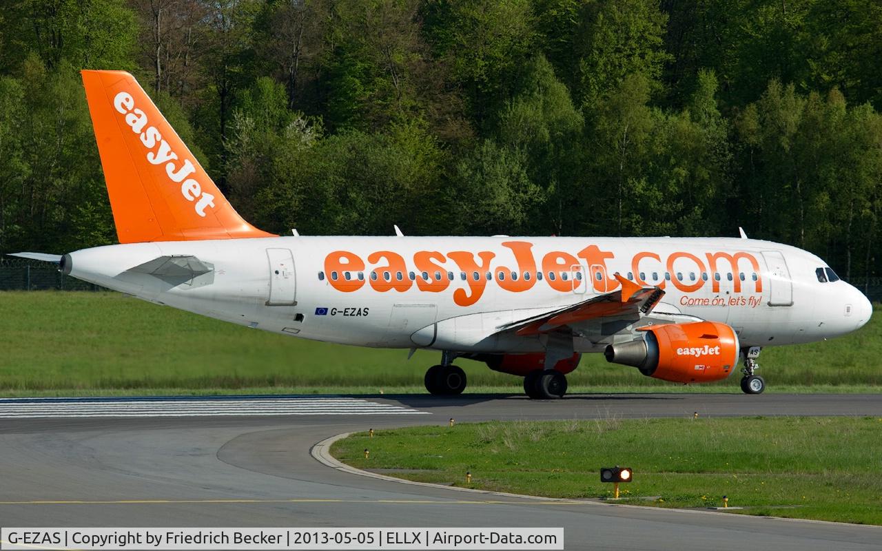 G-EZAS, 2006 Airbus A319-111 C/N 2779, line up for departure