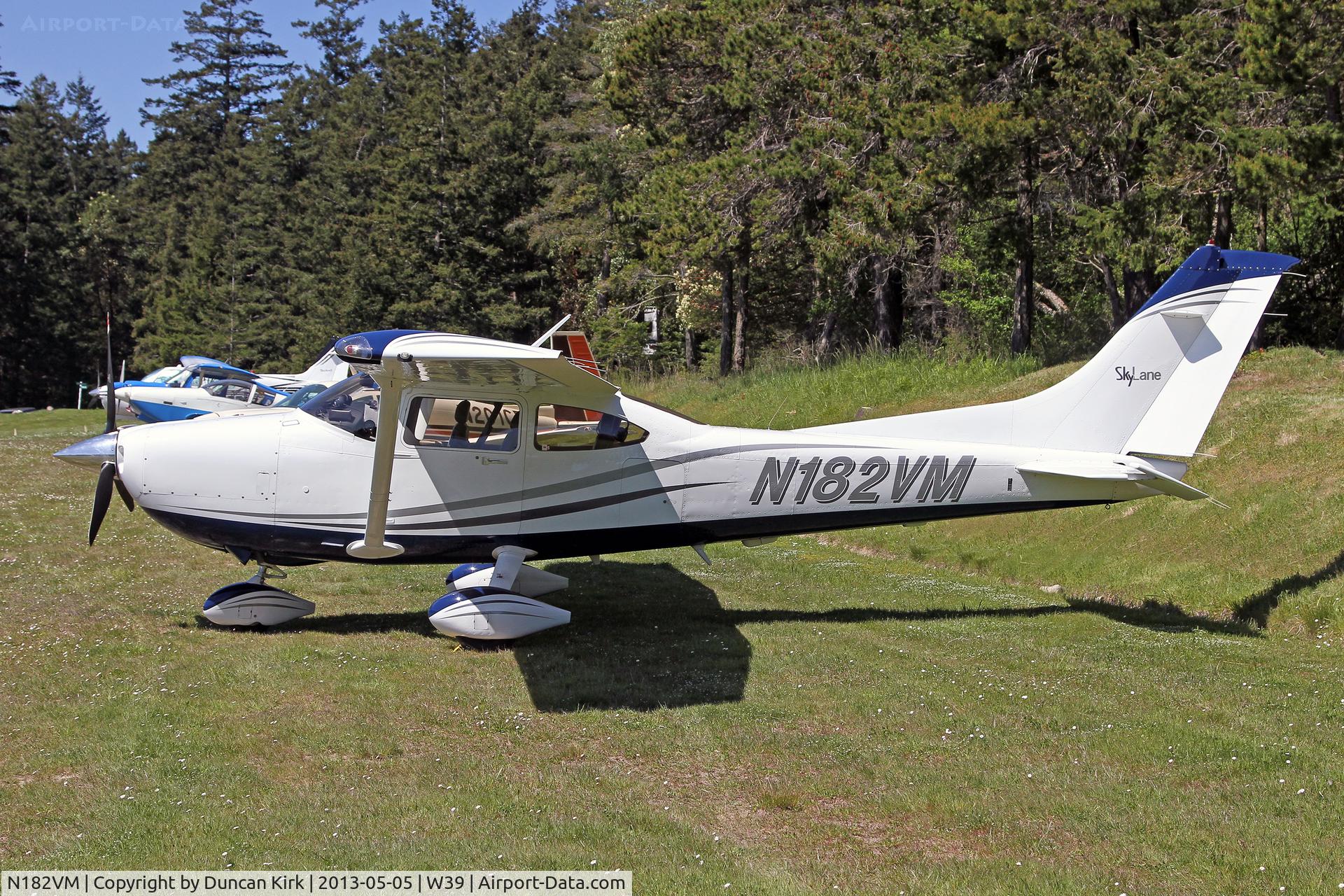 N182VM, 2001 Cessna 182T Skylane C/N 18281005, Landing at Roche Harbor can be fun!  Is there not a code for this private airport?