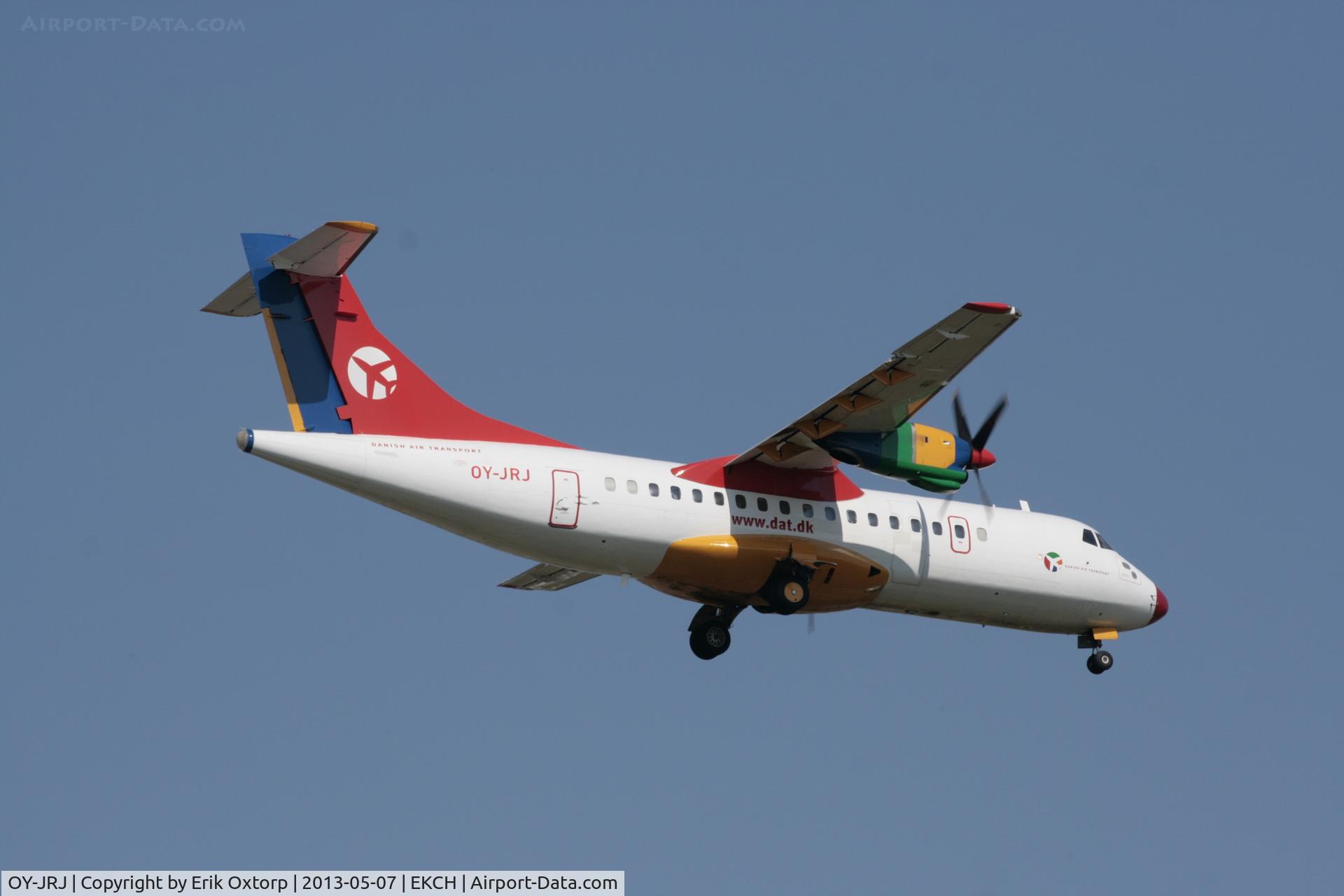OY-JRJ, 1987 ATR 42-320 C/N 036, Landing rw 04L