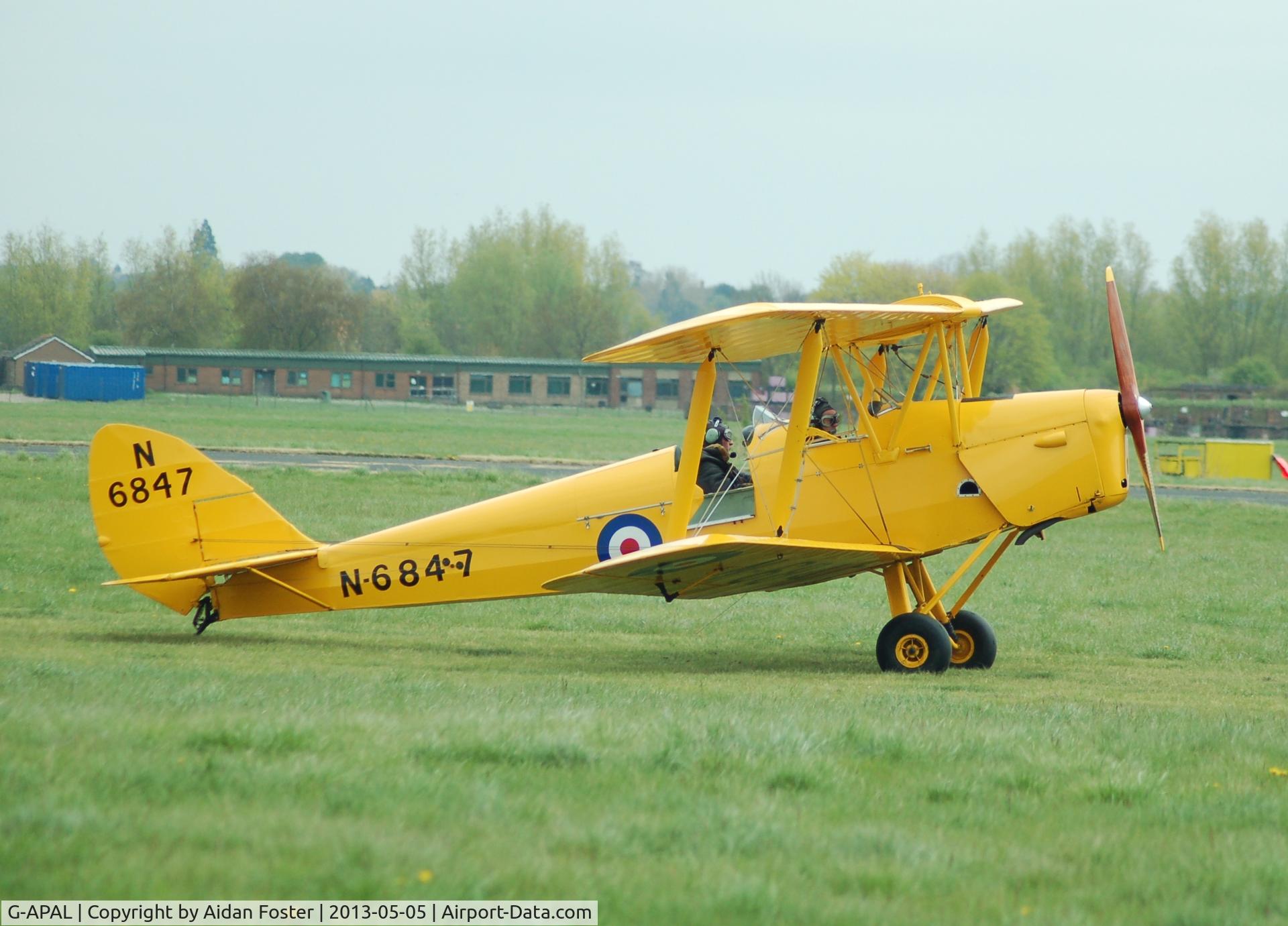 G-APAL, 1939 De Havilland DH-82A Tiger Moth II C/N 82102, Abingdon 2013