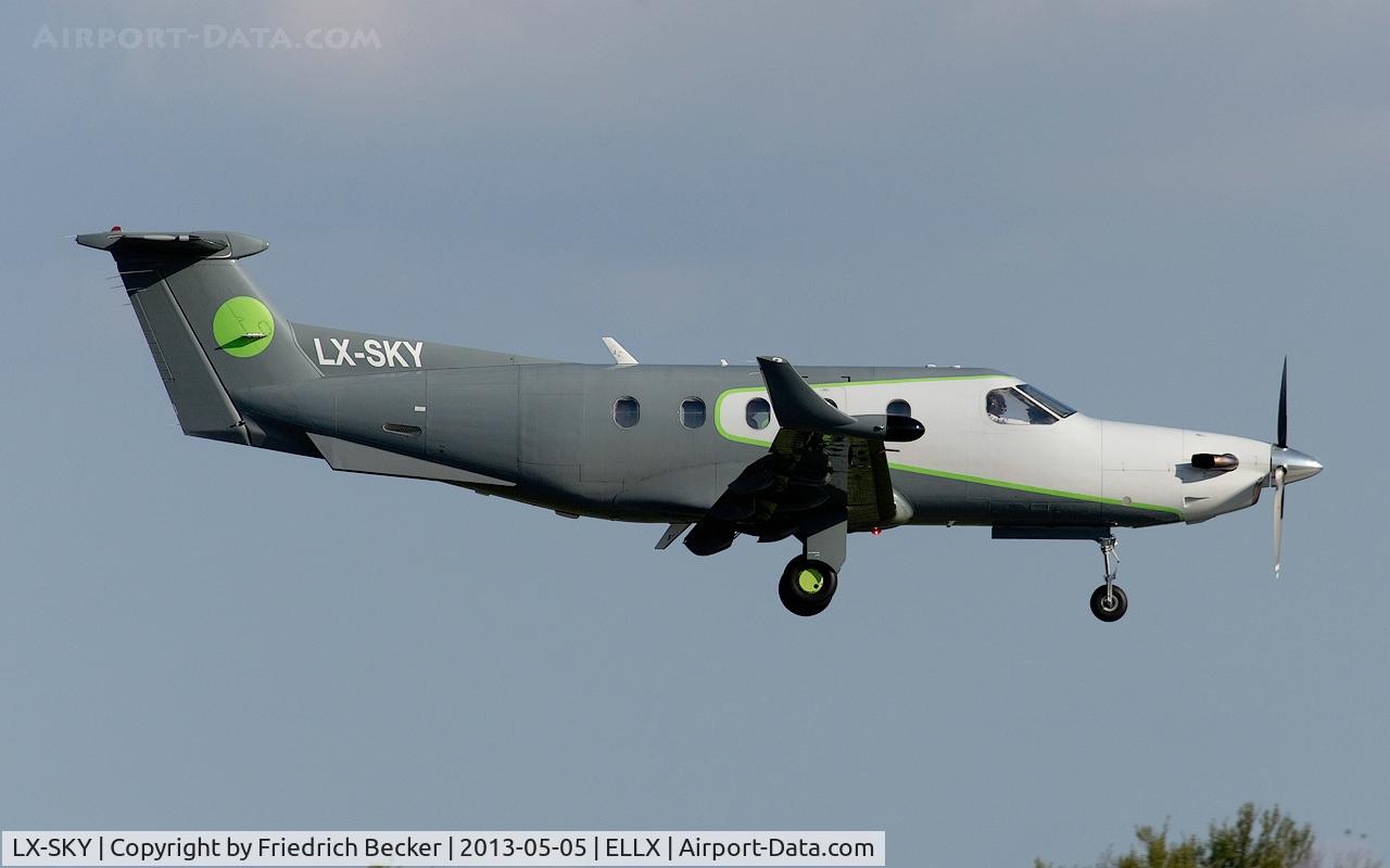 LX-SKY, 1995 Pilatus PC-12/45 C/N 108, on final RW24