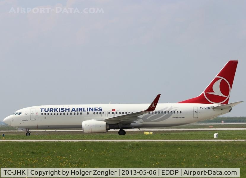TC-JHK, 2011 Boeing 737-8F2 C/N 40975, By the way: Yesilkoy means Green Village...