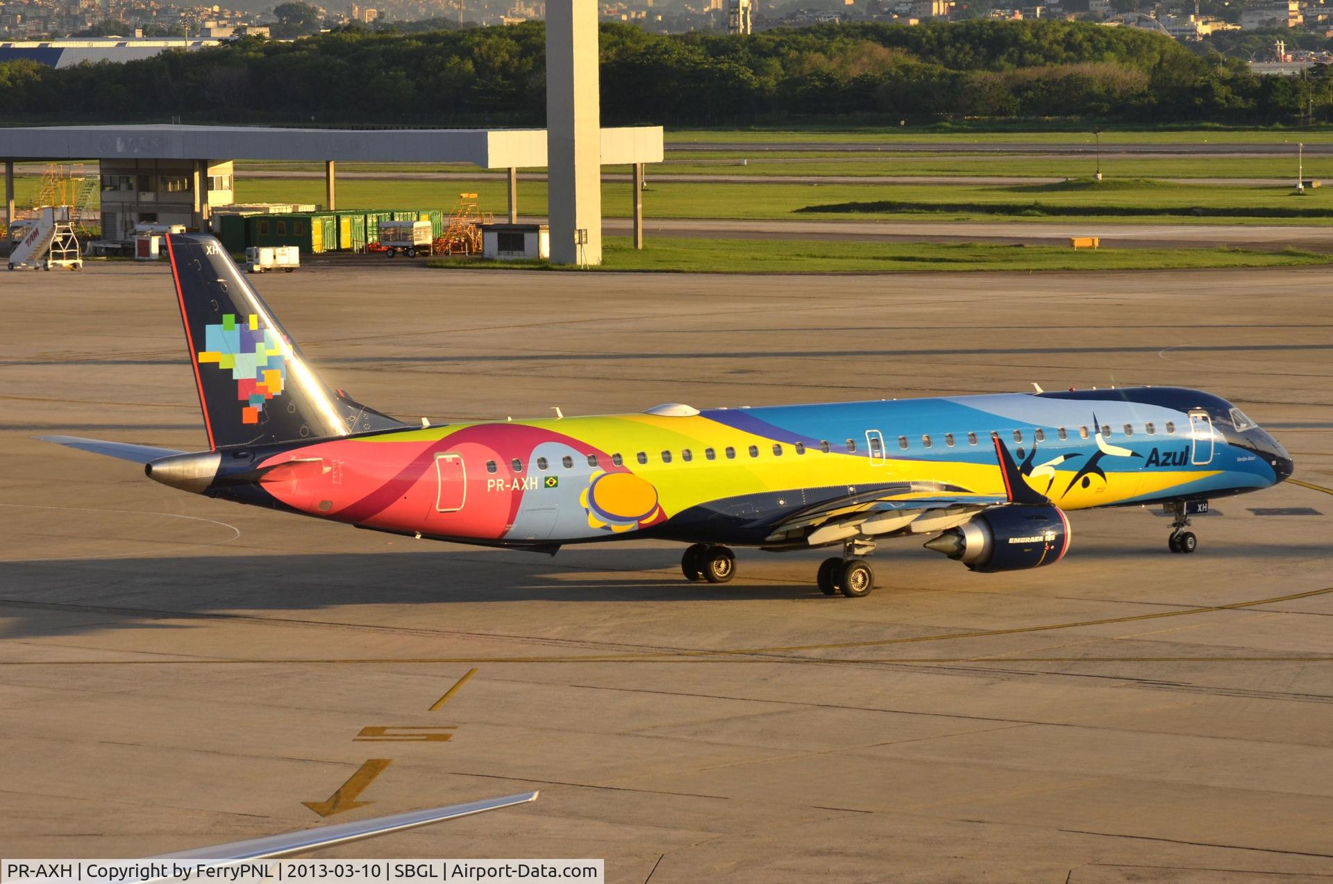 PR-AXH, 2012 Embraer 195LR (ERJ-190-200LR) C/N 19000569, Colourful ERJ195 of Azul