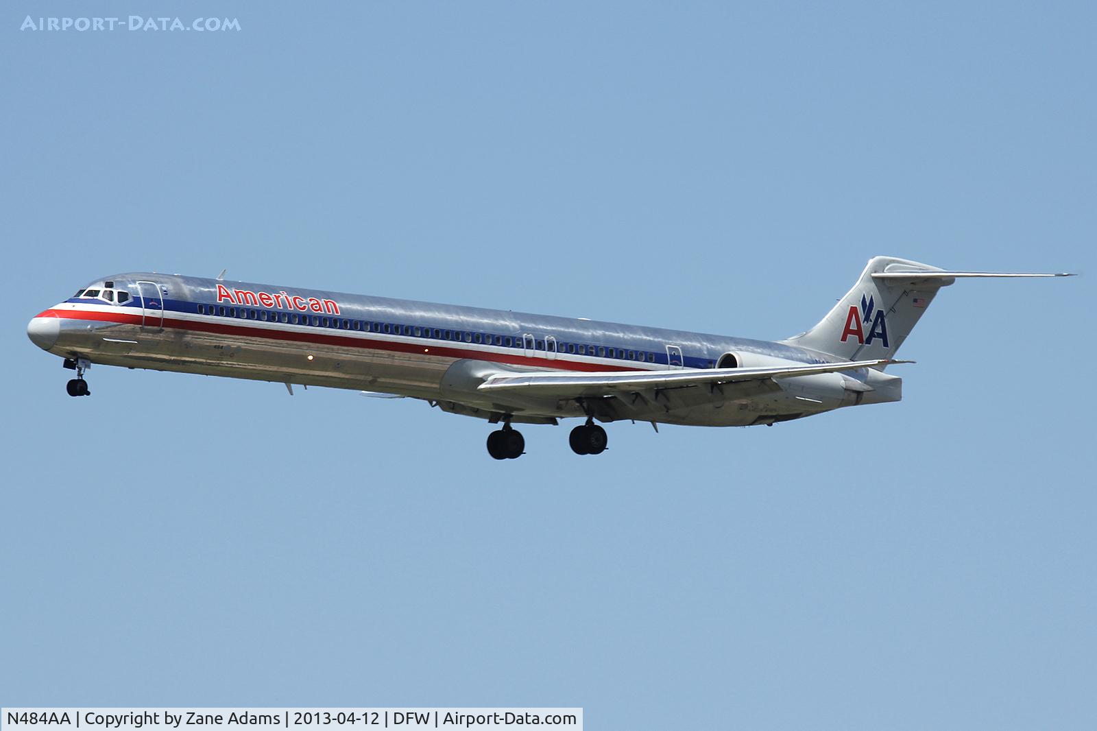 N484AA, 1988 McDonnell Douglas MD-82 (DC-9-82) C/N 49677, American Airlines landing at DFW Airport.