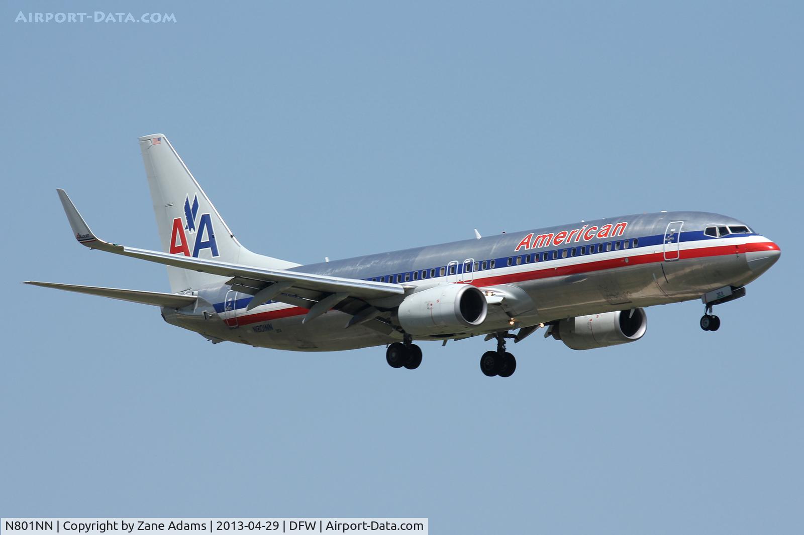 N801NN, 2009 Boeing 737-823 C/N 29565, American Airlines landing at DFW Airport