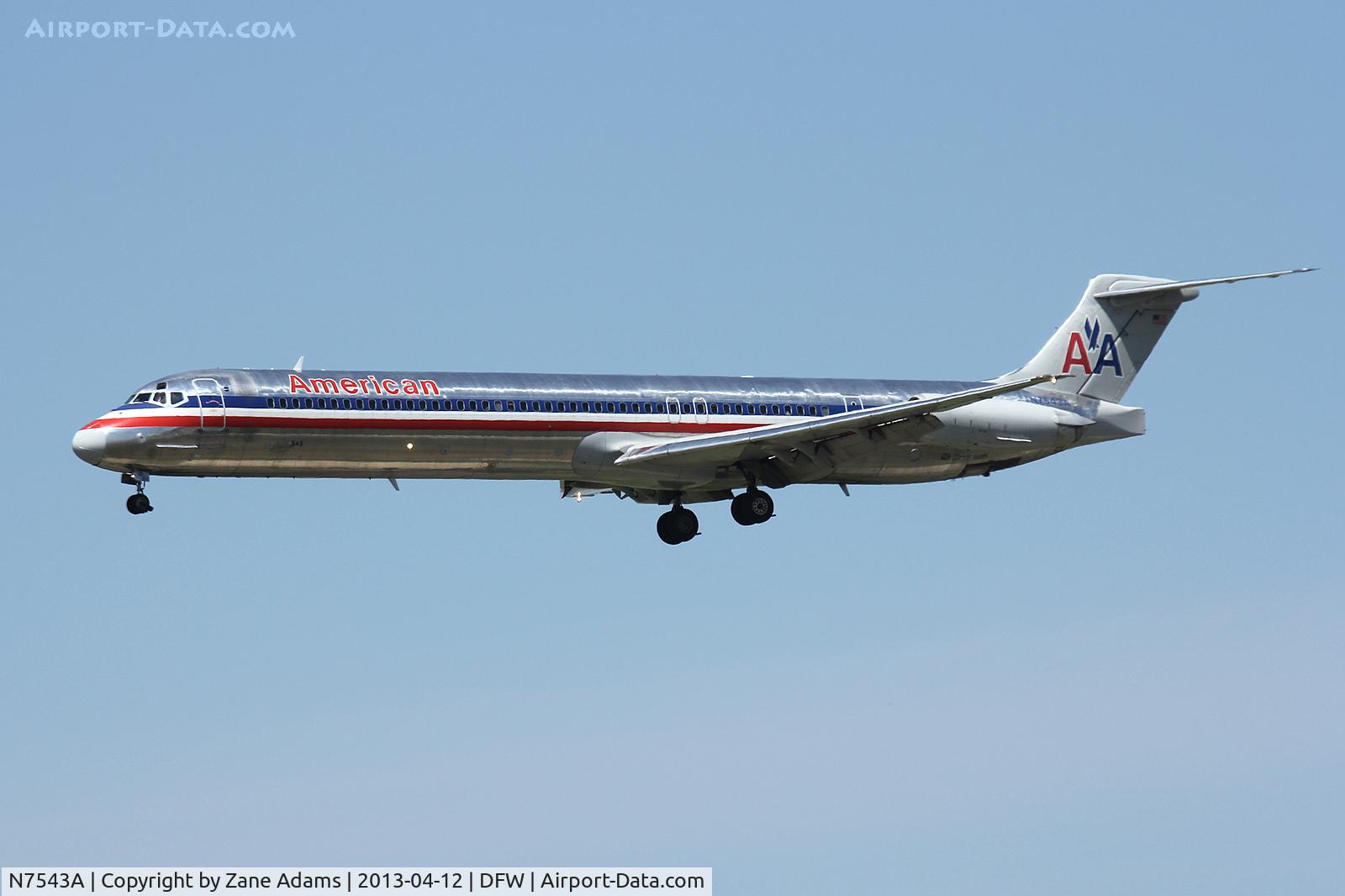 N7543A, 1990 McDonnell Douglas MD-82 (DC-9-82) C/N 53025, American Airlines landing at DFW Airport