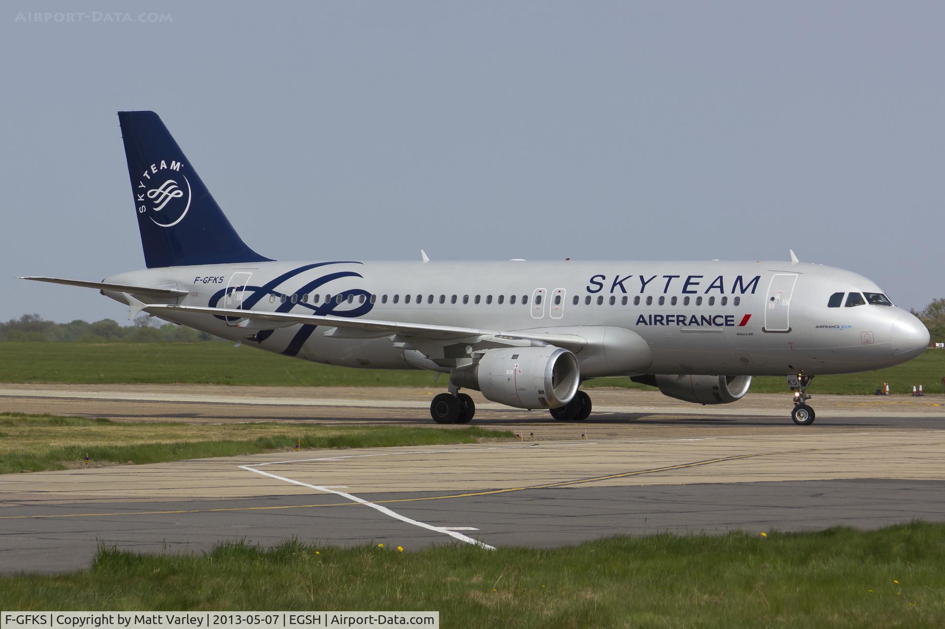 F-GFKS, 1991 Airbus A320-211 C/N 0187, Taxiing to stand after arriving at EGSH for Mx by KLM Uk.