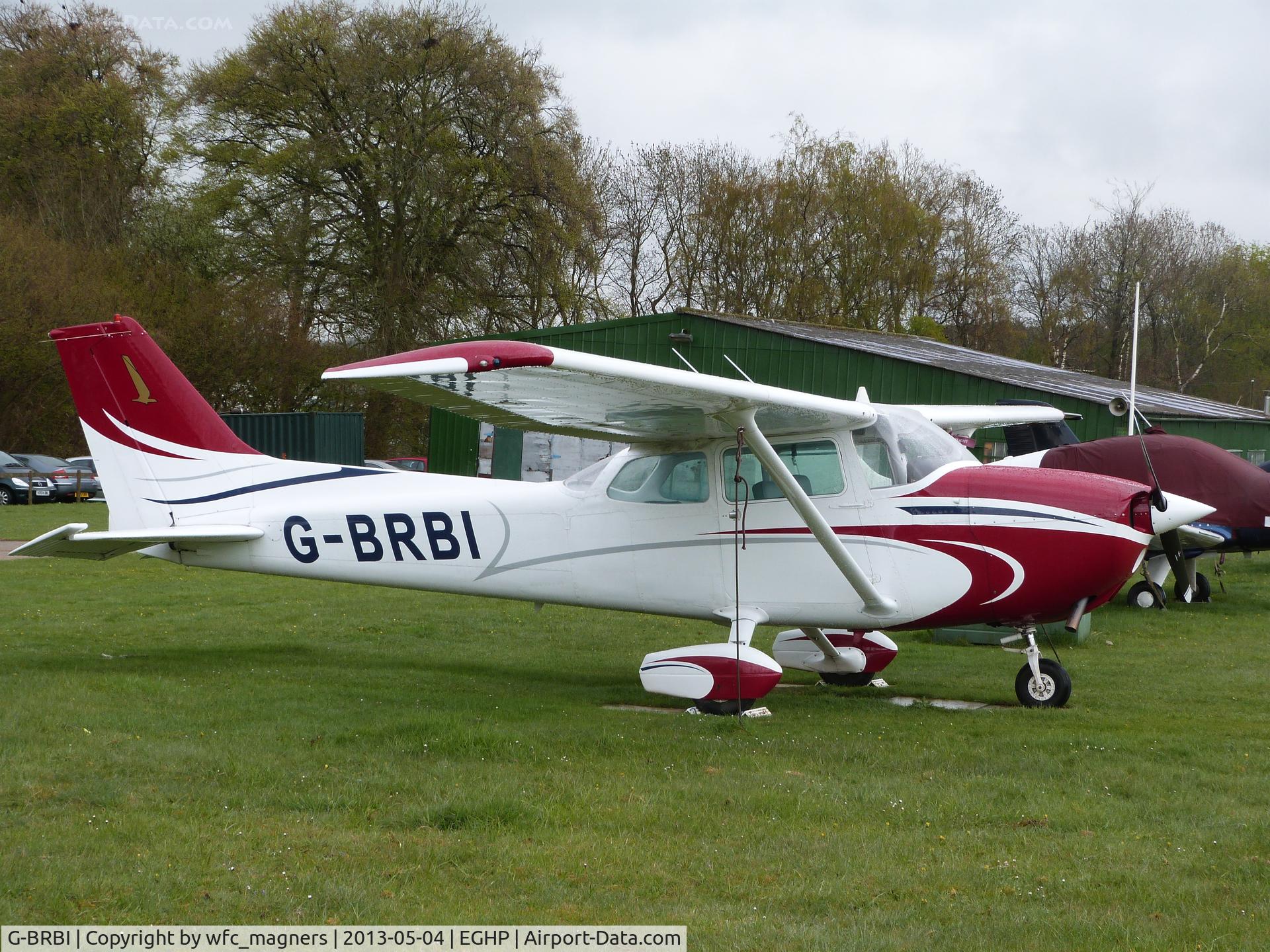 G-BRBI, 1978 Cessna 172N C/N 172-69613, N.A.J. Robinson t/a Skyhawk Flying Group.
Popham Airfield
