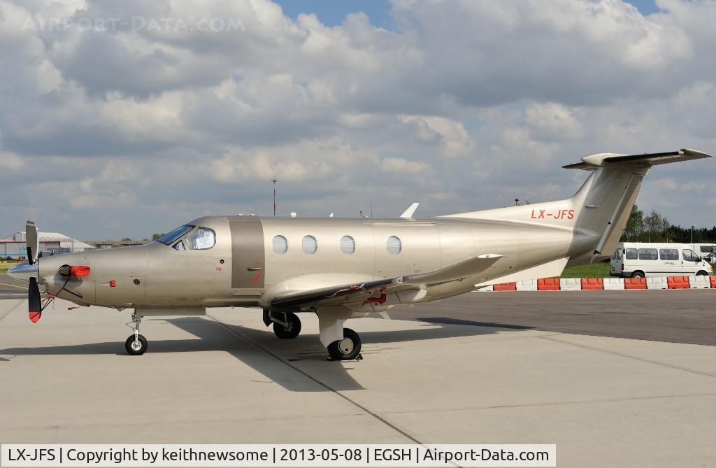 LX-JFS, 2011 Pilatus PC-12/47E C/N 1314, Sitting and waiting !