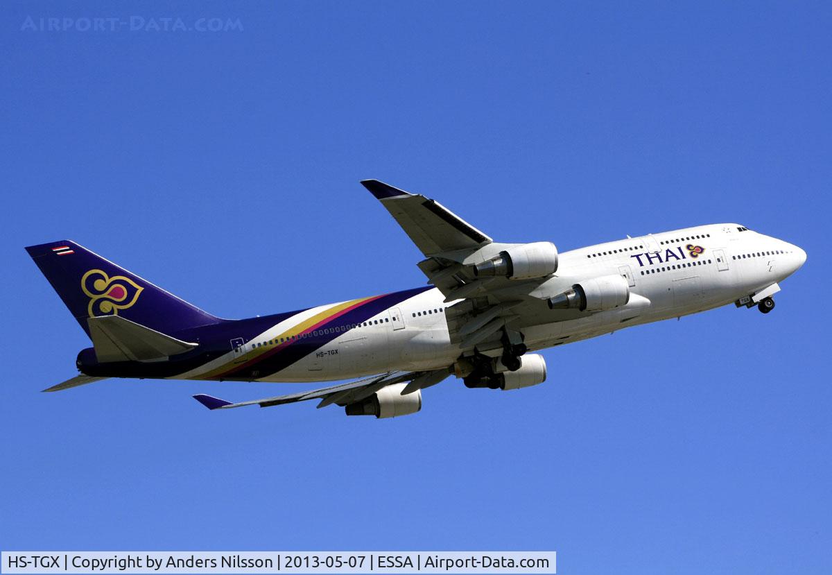 HS-TGX, 1997 Boeing 747-4D7 C/N 27725, Departing runway 19R.