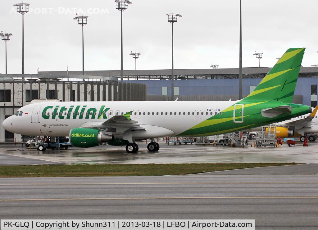PK-GLQ, 2013 Airbus A320-214 C/N 5541, Delivery day...
