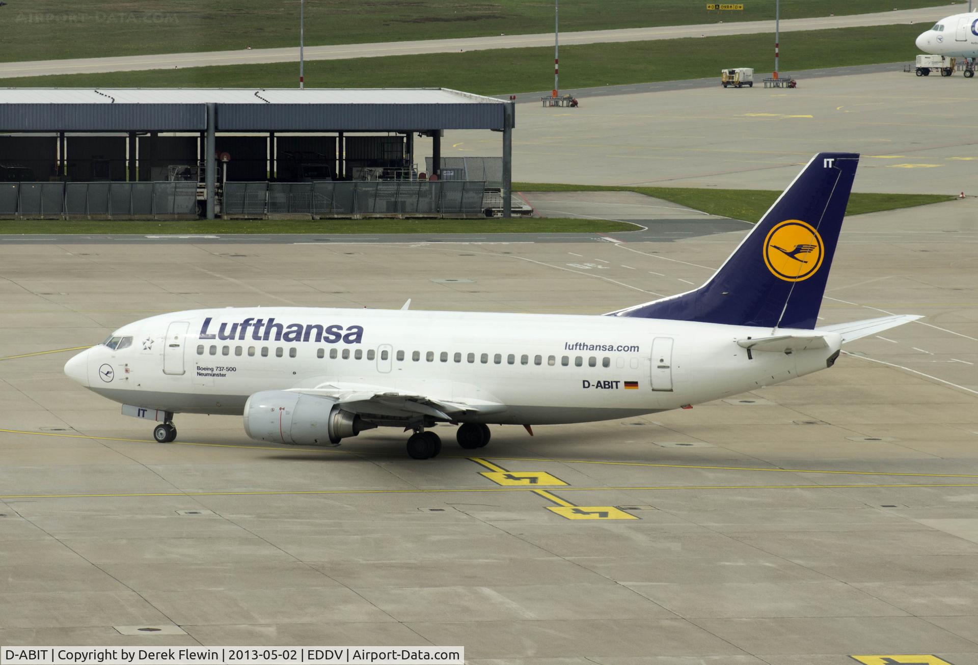 D-ABIT, 1991 Boeing 737-530 C/N 24943, Taxiing out prior to take off to Frankfurt (EDDF)