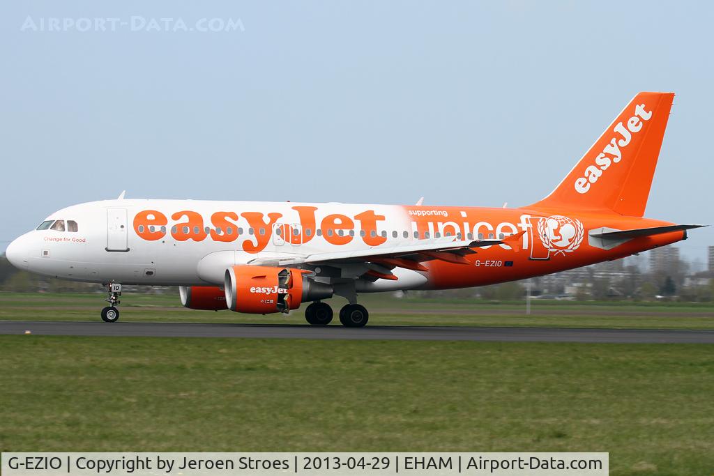 G-EZIO, 2005 Airbus A319-111 C/N 2512, unicef livery