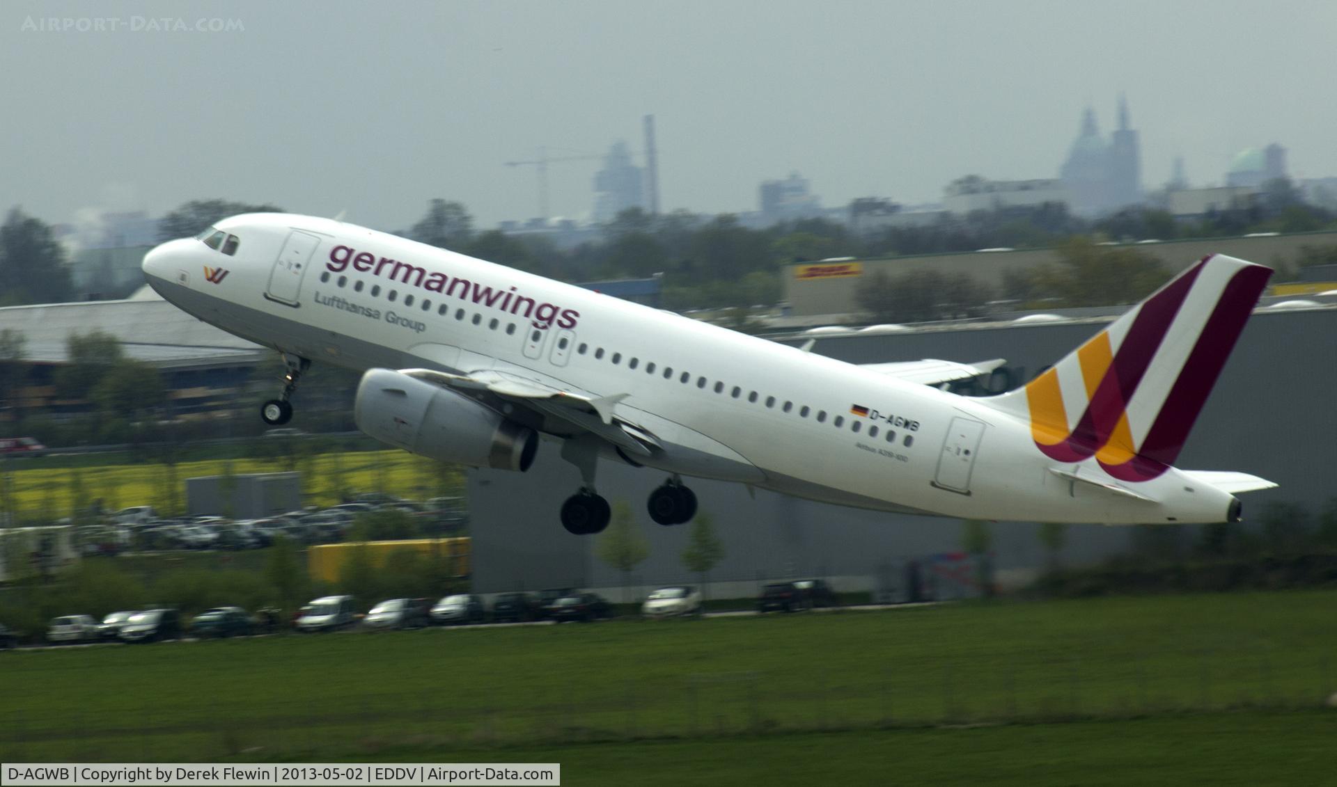 D-AGWB, 2006 Airbus A319-111 C/N 2833, Departing Runway 09R Hannover (EDDV)