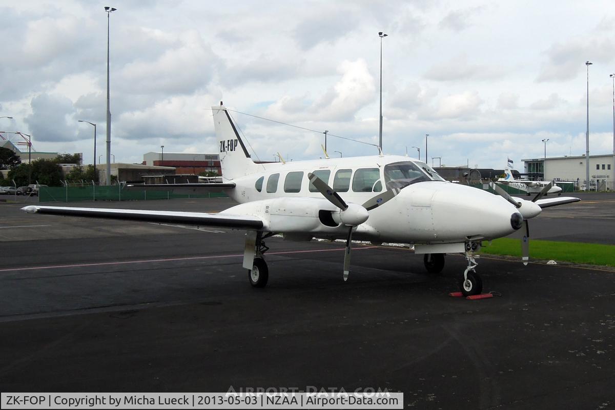 ZK-FOP, Piper PA-31-350 Chieftain C/N 31-7405227, At Auckland