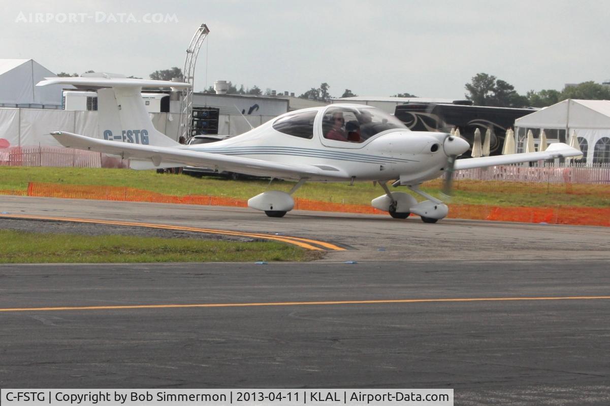 C-FSTG, 2003 Diamond DA-40 Diamond Star C/N 40.288, Arriving at Sun N Fun 2013 - Lakeland, FL