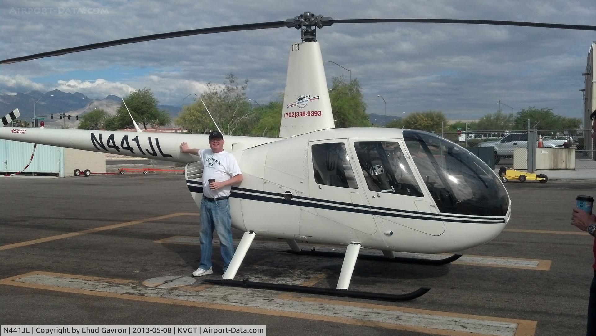 N441JL, 2000 Robinson R44 C/N 0842, N441JL just before preflight checks and about to go visit the Hoover Dam, Lake of Fire, and then attempt the El Cortez VFR Corridor return only to be shot down by LAS TRACON.