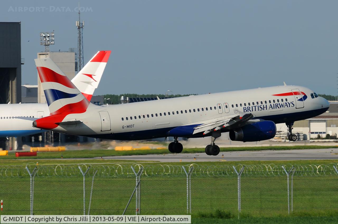 G-MIDT, 2001 Airbus A320-232 C/N 1418, British Airways