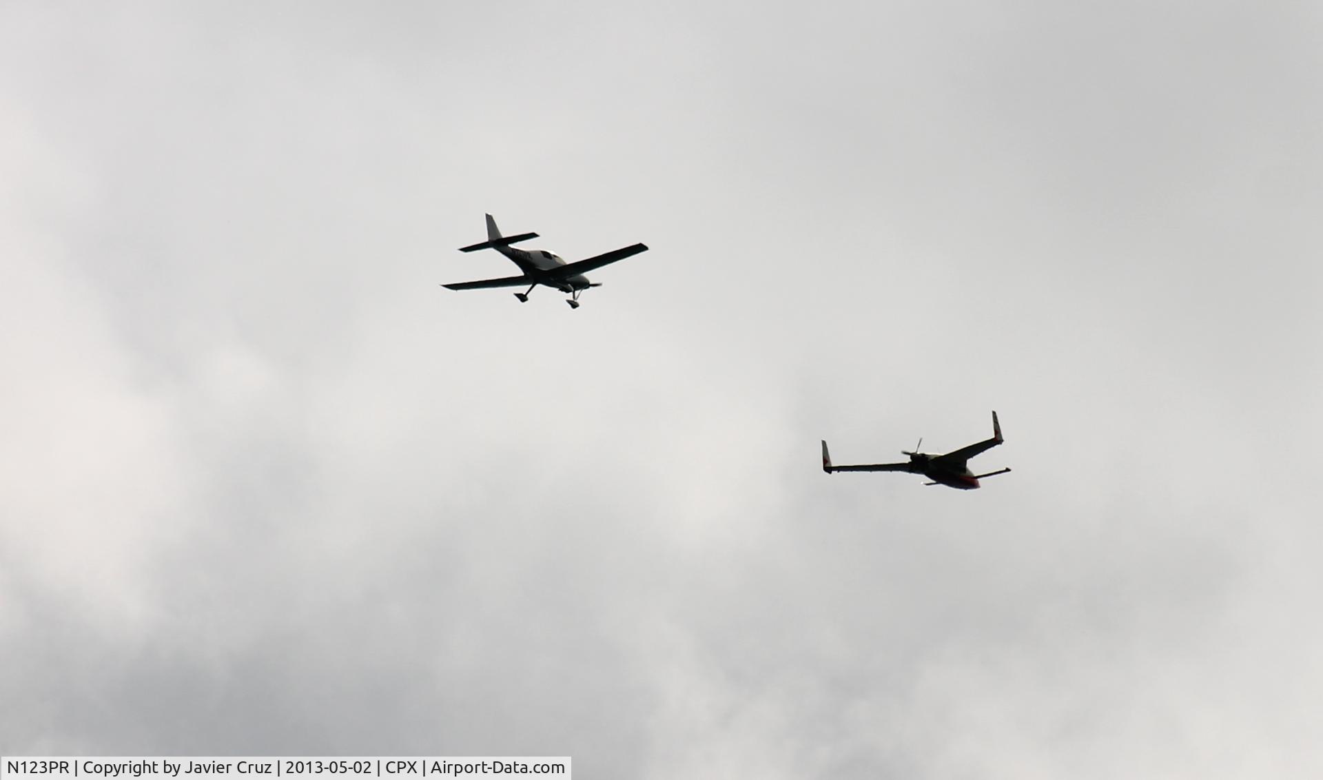 N123PR, 2006 Lancair ES C/N ES-019, Lancair ES N123PR and the Velocity XL N2XF flying over Culebra Island, Puerto Rico