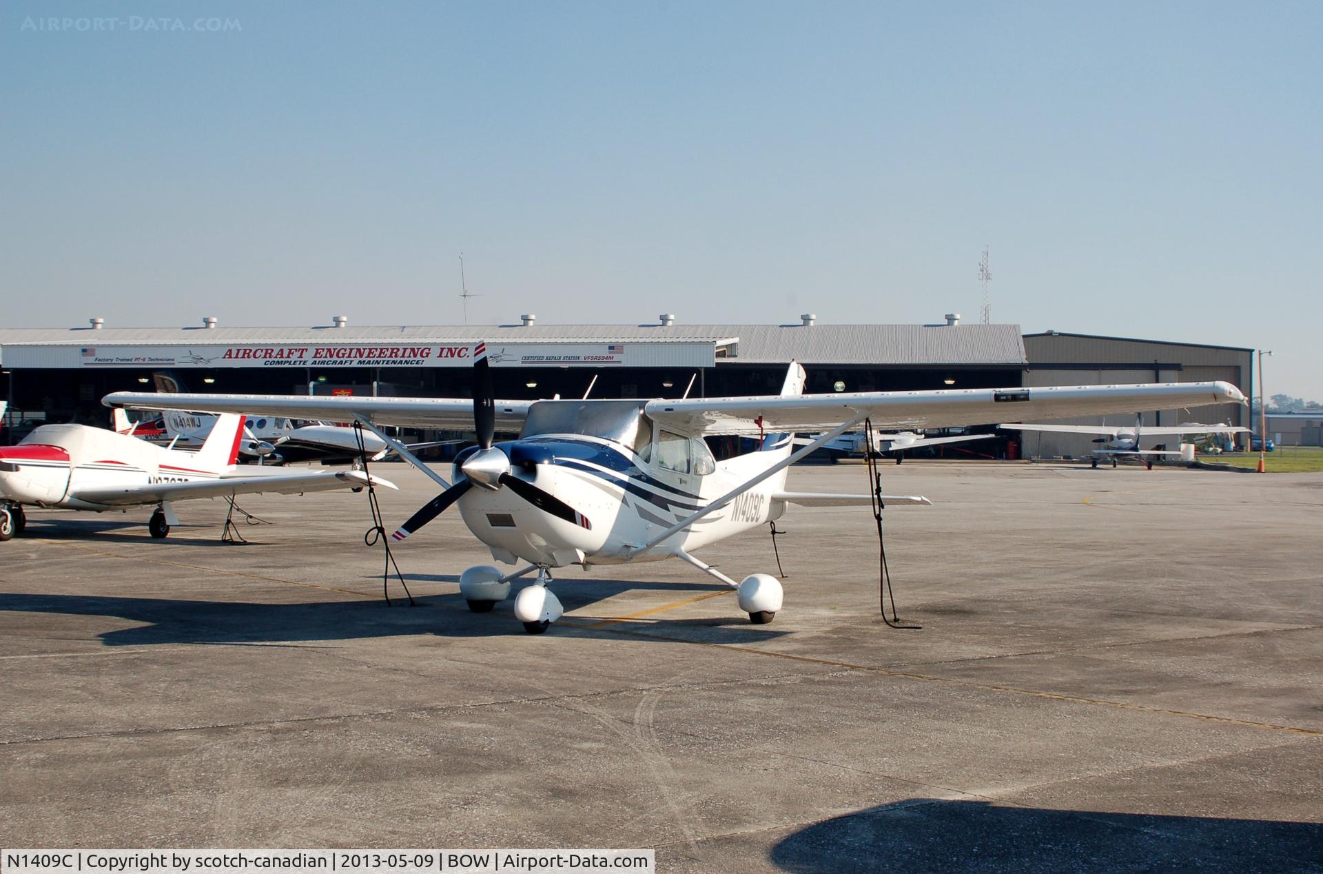 N1409C, 2005 Cessna 182T Skylane C/N 18281609, 2005 Cessna 182T, N1409C, at Bartow Municipal Airport, Bartow, FL 