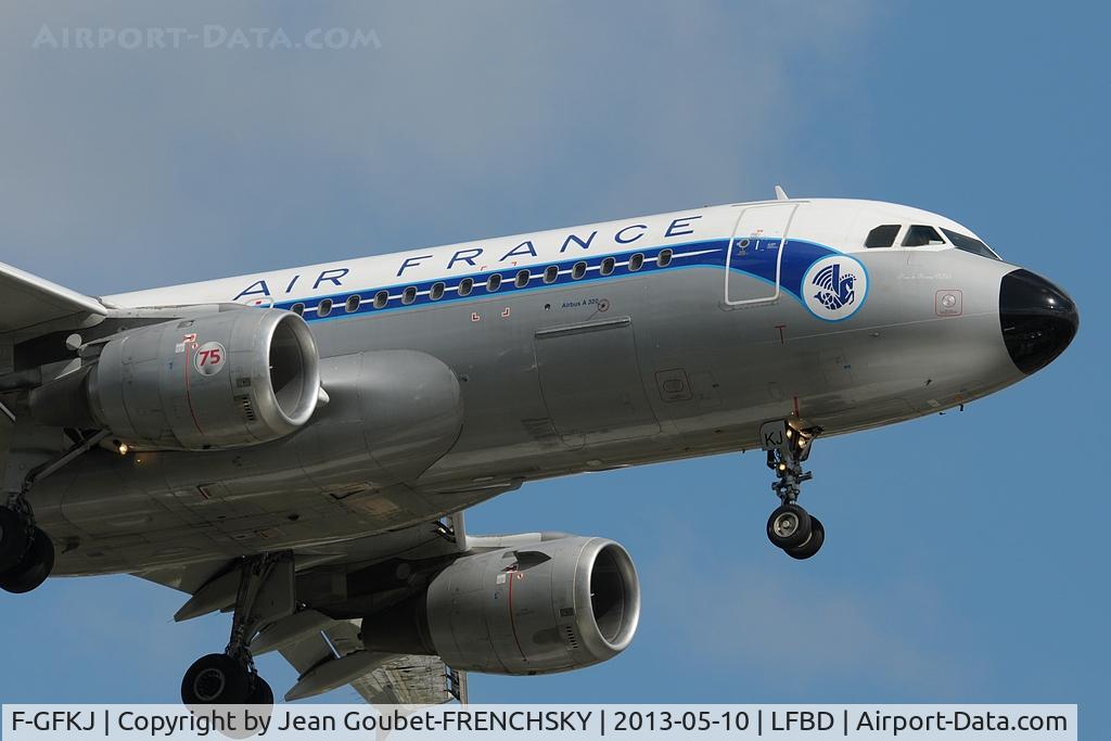 F-GFKJ, 1989 Airbus A320-211 C/N 0063, 