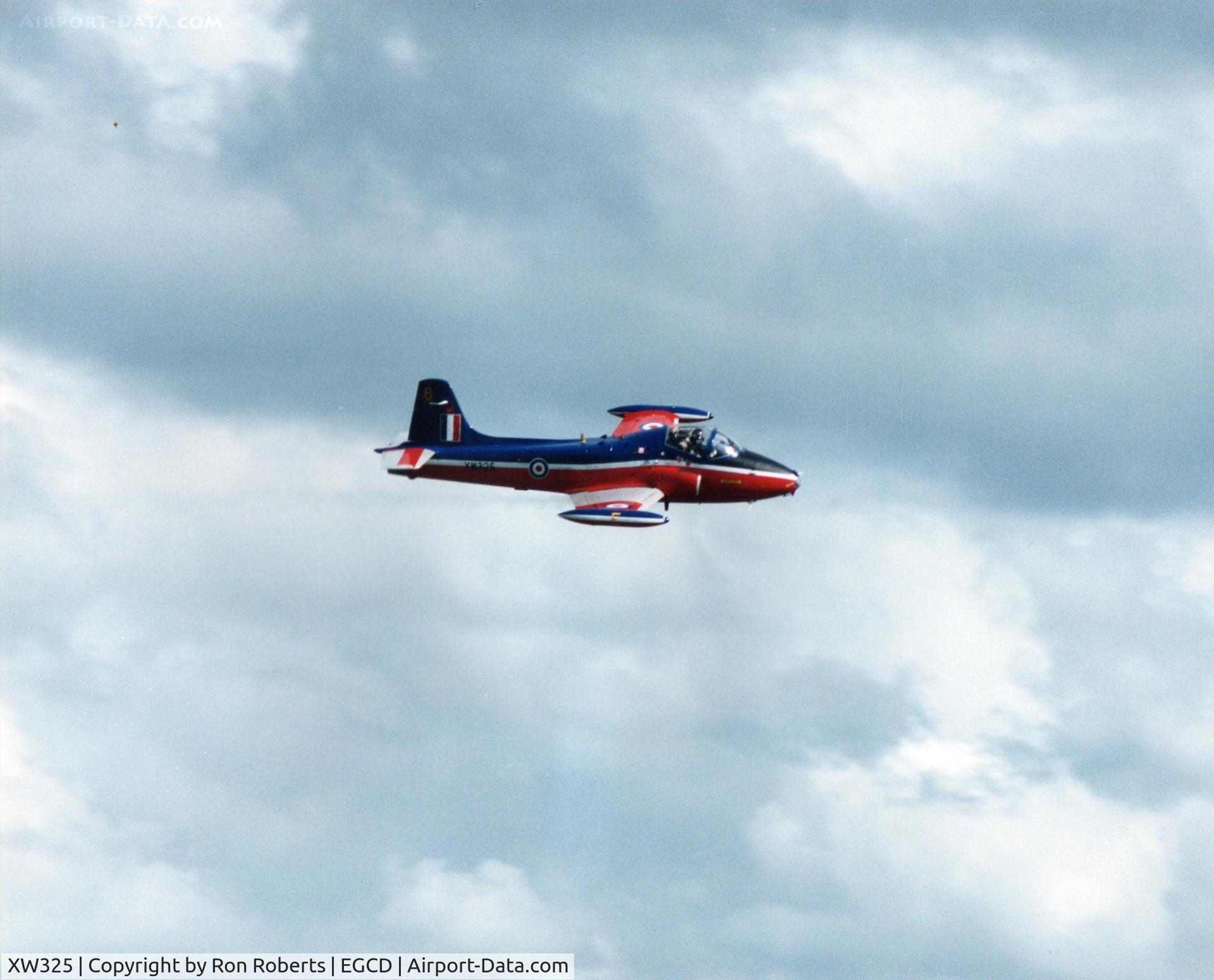 XW325, 1970 BAC 84 Jet Provost T.5A C/N EEP/JP/989, Woodford Airshow