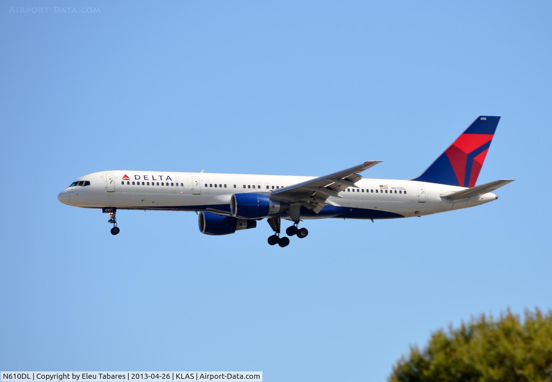 N610DL, 1985 Boeing 757-232 C/N 22817, Taken on final approach to McCarran International Airport.